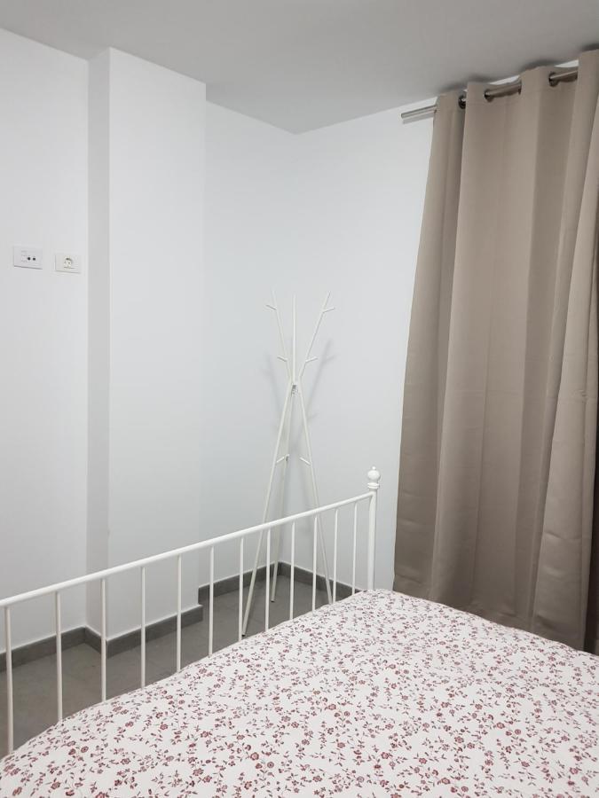 Apartamento Privado En Una Zona Tranquila Y Proxima Al Aeropuerto Tf Norte Y A La Ciudad De San Cristobal De La Laguna . Dış mekan fotoğraf